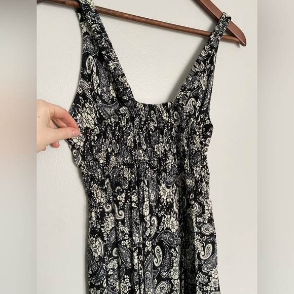 Paisley print flowy dress - Picture 3 of 4